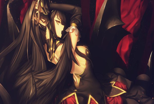 Anime picture 1601x1080 with fate (series) fate/apocrypha semiramis (fate) kawanakajima single long hair looking at viewer highres breasts open mouth light erotic black hair wide image yellow eyes absurdres upper body long sleeves very long hair profile looking back