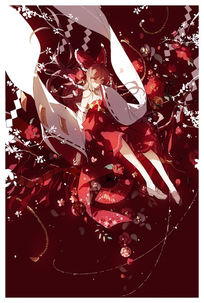 Anime picture 1500x2220 with touhou hakurei reimu cui (jidanhaidaitang) single long hair tall image looking at viewer fringe simple background brown eyes full body traditional clothes japanese clothes wide sleeves legs floral print light red background weightlessness nontraditional miko