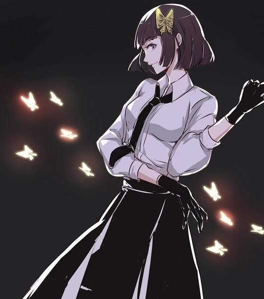 Anime-Bild 839x950 mit bungou stray dogs studio bones yosano akiko kitsune (pixiv5601263) single tall image looking at viewer fringe short hair simple background brown hair purple eyes blunt bangs profile black background girl skirt gloves hair ornament black gloves