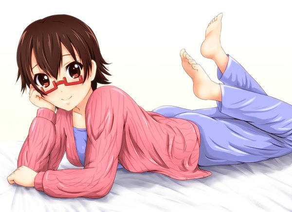 Anime picture 1450x1054 with k-on! kyoto animation manabe nodoka diesel-turbo ikari manatsu looking at viewer blush short hair smile brown hair brown eyes lying barefoot legs on stomach girl glasses sweater