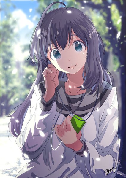 Anime picture 566x800 with idolmaster idolmaster million live! mochizuki anna yae (mono110) single long hair tall image looking at viewer fringe blue eyes black hair smile hair between eyes holding signed upper body ahoge outdoors long sleeves head tilt