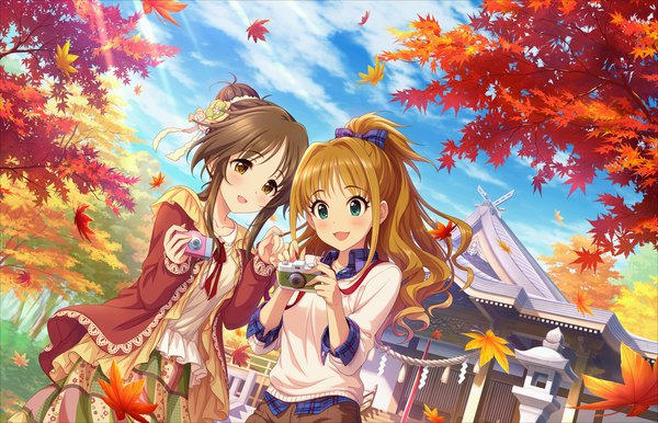 Anime picture 1280x824 with idolmaster idolmaster cinderella girls idolmaster cinderella girls starlight stage takamori aiko hino akane (idolmaster) long hair blush fringe breasts open mouth smile brown hair standing multiple girls holding brown eyes green eyes payot looking away sky