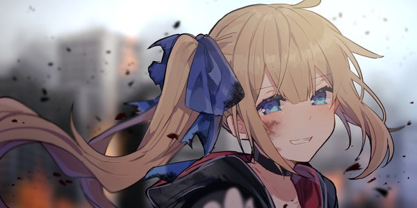Anime-Bild 1400x700 mit girls frontline fal (girls frontline) ikeuchi tanuma single long hair looking at viewer blush fringe blue eyes blonde hair smile hair between eyes wide image payot upper body ahoge blurry depth of field side ponytail clenched teeth