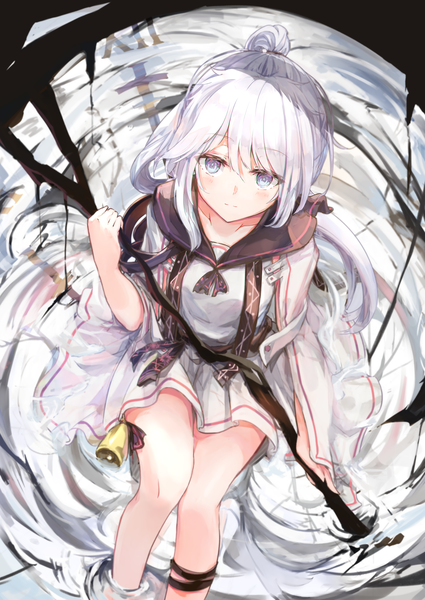 Anime picture 1290x1821 with original koomoi single long hair tall image looking at viewer blush fringe blue eyes hair between eyes sitting holding payot bent knee (knees) white hair ponytail from above partially submerged sailor collar ripples