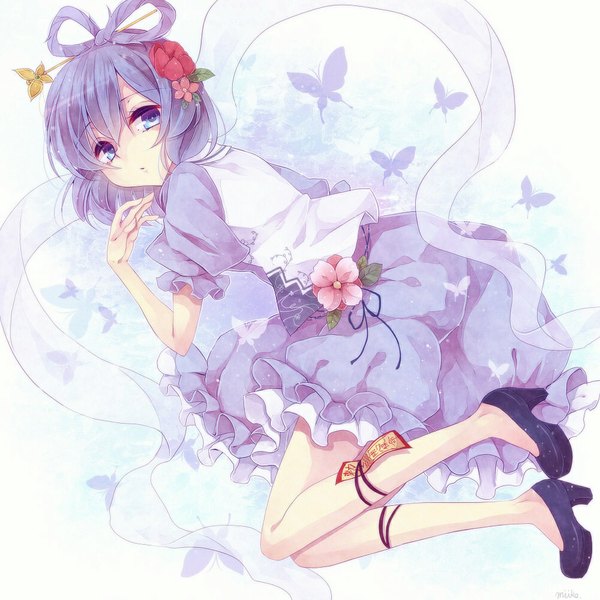 Anime picture 1000x1000 with touhou kaku seiga michan single looking at viewer short hair blue eyes simple background blue hair lying hair flower girl dress hair ornament flower (flowers) insect butterfly