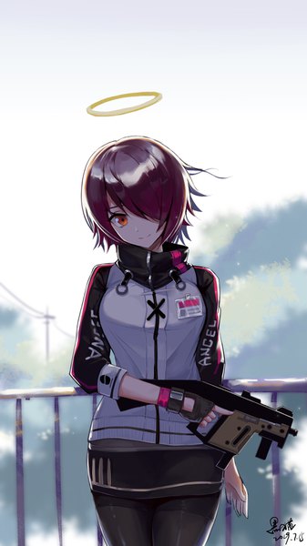 Anime picture 2000x3556 with arknights exusiai (arknights) blackcat enjia single tall image fringe highres short hair smile red eyes standing sky red hair hair over one eye trigger discipline girl weapon pantyhose black pantyhose gun