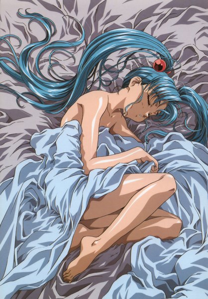 Аниме картинка 1257x1802 с тэнти - лишний! anime international company masaki sasami jurai kawarajima kou один (одна) длинные волосы высокое изображение лёгкая эротика два хвостика синие волосы лёжа закрытые глаза спит 90s девушка кровать