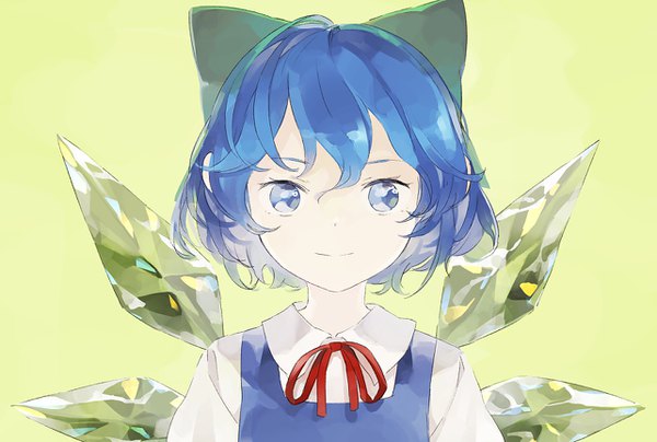 Anime picture 1281x864 with touhou cirno shihou (g-o-s) single looking at viewer short hair blue eyes simple background blue hair upper body expressionless green background girl bow hair bow wings