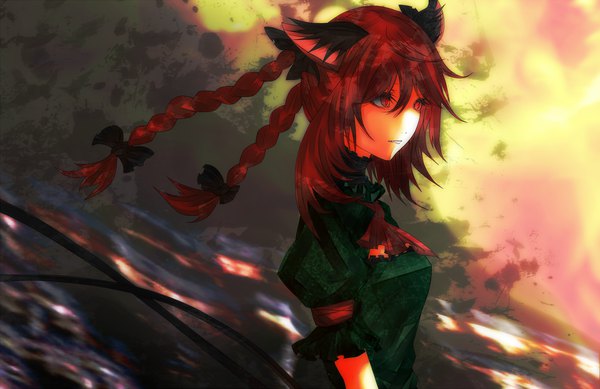 Anime picture 1500x973 with touhou kaenbyou rin yutapon long hair fringe hair between eyes red eyes animal ears looking away upper body red hair tail braid (braids) parted lips animal tail cat ears short sleeves cat girl cat tail fang (fangs)