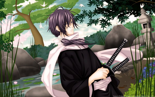 Anime picture 2560x1600 with hakuouki shinsengumi kitan studio deen saito hajime cilou (artist) single long hair highres blue eyes black hair wide image japanese clothes boy weapon plant (plants) animal sword tree (trees) scarf bird (birds) katana