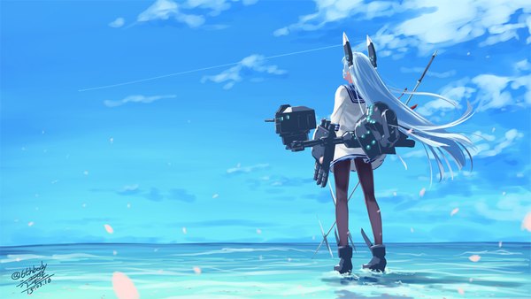 イラスト 1000x564 と 艦隊これくしょん 叢雲(艦これ) 六羽田トモエ ソロ 長髪 wide image 立つ 青い髪 空 cloud (clouds) 風 from behind back short twintails 女の子 武器 花弁 パンスト 水 銃砲