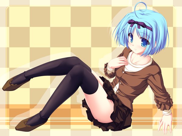 Anime picture 1920x1440 with magus tale whirlpool (studio) kujou yuuka tenmaso single blush highres short hair blue eyes smile sitting blue hair game cg ahoge checkered checkered background girl thighhighs ribbon (ribbons) black thighhighs