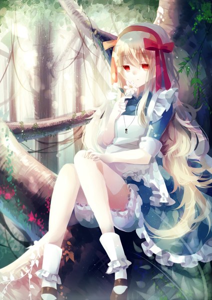 Anime-Bild 1416x2000 mit kagerou project shaft (studio) mary (kagerou project) filiananna single long hair tall image looking at viewer fringe blonde hair red eyes sitting holding wavy hair knees touching girl dress flower (flowers) ribbon (ribbons) bow