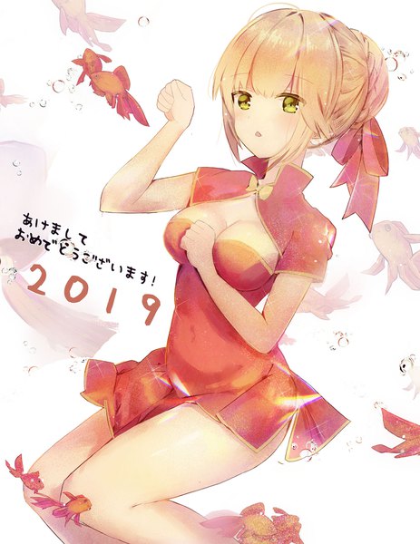 Anime picture 1484x1920 with fate (series) fate/grand order nero claudius (fate) (all) nero claudius (fate) ccgovo single tall image blush fringe short hair breasts open mouth light erotic simple background blonde hair white background green eyes payot looking away cleavage