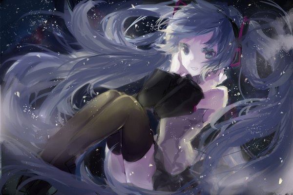 Anime picture 1500x1000 with vocaloid hatsune miku yahhooooi single twintails bare shoulders very long hair grey hair grey eyes girl thighhighs black thighhighs detached sleeves headphones
