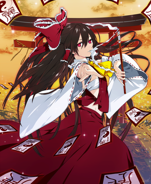 Anime picture 826x1000 with touhou hakurei reimu kurono yuu single long hair tall image looking at viewer fringe red eyes brown hair holding traditional clothes mouth hold glow girl skirt navel bow ribbon (ribbons) hair bow