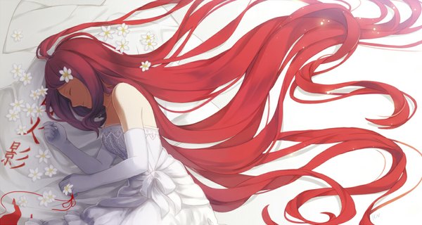 Anime picture 1125x600 with naruto studio pierrot naruto (series) uzumaki kushina ikuni (heterodoxy) single wide image red hair lying eyes closed very long hair jinchuriki girl dress gloves flower (flowers) elbow gloves white gloves thread red thread