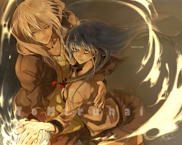 Anime picture 1000x800 with yooani long hair blonde hair smile signed yellow eyes pleated skirt light smile wind grey hair couple hug holding hands dark background skirt lift girl thighhighs boy skirt uniform