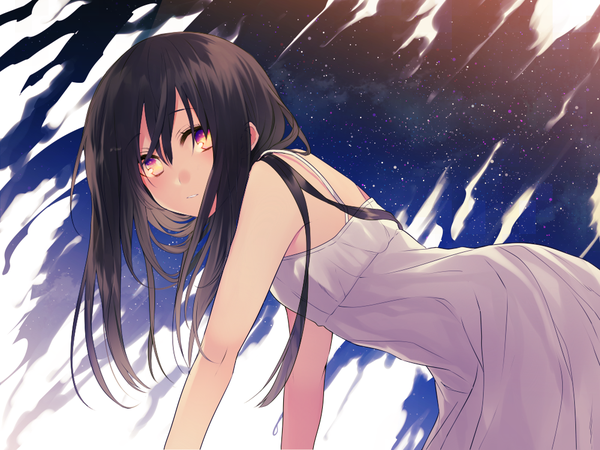 Anime picture 1000x750 with original achiki single long hair looking at viewer fringe black hair hair between eyes bare shoulders yellow eyes parted lips night night sky sleeveless on all fours arched back multicolored eyes girl dress white dress