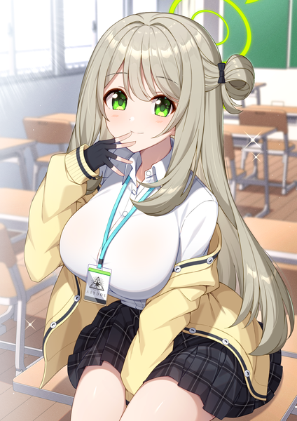 Anime-Bild 1414x2000 mit blue archive nonomi (blue archive) t@ke-g single long hair tall image looking at viewer breasts blonde hair smile large breasts sitting green eyes indoors sparkle hair bun (hair buns) hand to mouth classroom girl gloves