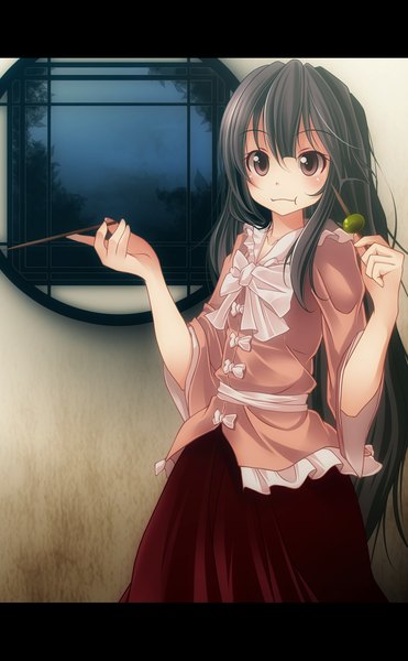 Anime picture 1000x1618 with touhou houraisan kaguya s-syogo single long hair tall image blush black hair red eyes japanese clothes eating girl bow food window