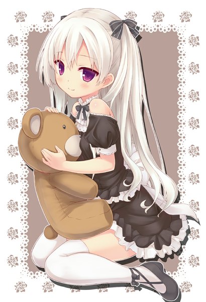 Anime picture 700x1025 with original ryo (botugo) single long hair tall image blush smile red eyes white hair loli girl thighhighs bow hair bow white thighhighs toy stuffed animal teddy bear
