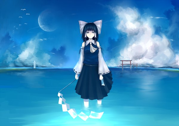 Anime picture 1500x1061 with touhou hakurei reimu minato (shouno) single black hair cloud (clouds) black eyes landscape alternate color girl skirt bow hair bow detached sleeves animal water sea bird (birds) skirt set torii