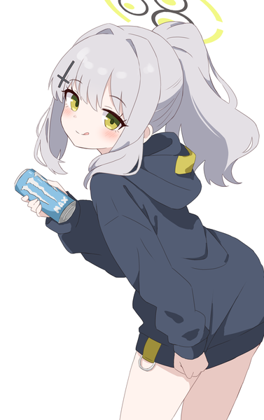Anime-Bild 1907x3032 mit blue archive monster energy hare (blue archive) yukisiannn single long hair tall image blush fringe highres simple background hair between eyes white background green eyes payot silver hair ponytail leaning leaning forward :q