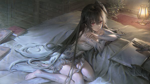 Anime picture 3840x2160 with punishing: gray raven alpha (punishing: gray raven) zema haru blush fringe highres black hair hair between eyes red eyes wide image sitting payot looking away absurdres full body bent knee (knees) indoors very long hair nail polish parted lips
