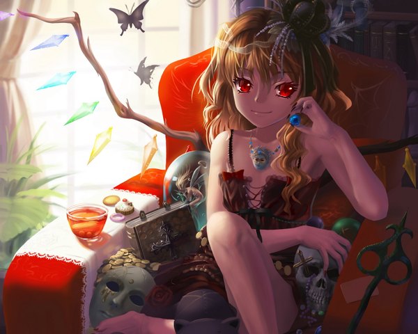 Anime picture 1600x1280 with touhou flandre scarlet saber 01 single short hair blonde hair smile red eyes sitting elf girl weapon wings headdress book (books) insect butterfly mask crown beads