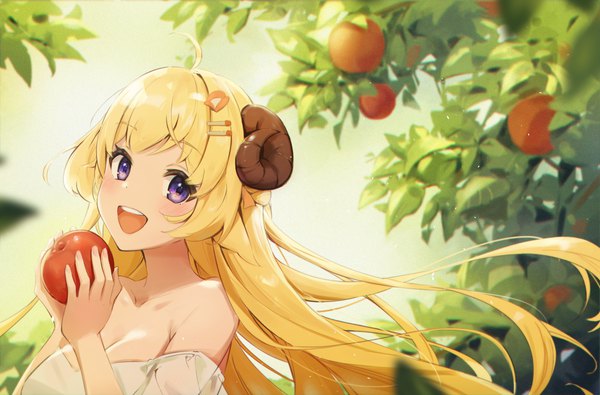 Anime-Bild 3763x2480 mit virtual youtuber hololive tsunomaki watame shyi single long hair looking at viewer highres open mouth blonde hair purple eyes bare shoulders absurdres cleavage upper body ahoge :d horn (horns) teeth girl
