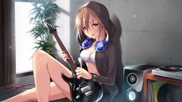 Anime picture 1920x1080 with idolmaster idolmaster cinderella girls kimura natsuki single looking at viewer blush fringe highres short hair brown hair wide image sitting holding yellow eyes bent knee (knees) indoors official art bare legs piercing mouth hold
