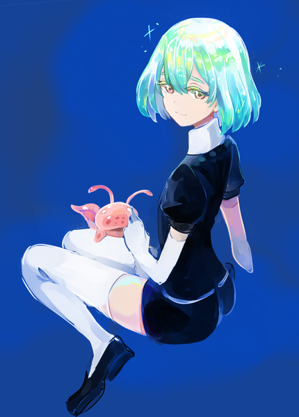 Anime picture 966x1346 with houseki no kuni diamond (houseki no kuni) ventricosus monsieur single tall image looking at viewer short hair simple background sitting brown eyes full body looking back green hair puffy sleeves wariza blue background androgynous amputee thighhighs