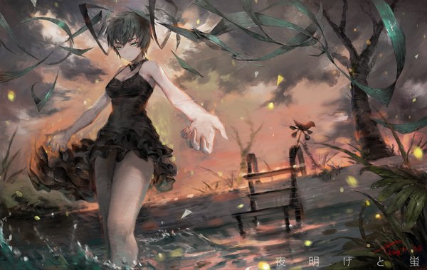 Anime picture 1350x855 with vocaloid yoake to hotaru (vocaloid) hatsune miku hxxg single fringe short hair breasts bare shoulders signed sky cleavage cloud (clouds) aqua eyes fingernails wind sunlight aqua hair bare legs from below