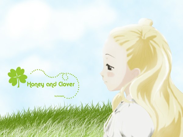 Anime picture 1024x768 with honey and clover j.c. staff hanamoto hagumi tagme (artist) single long hair blush blonde hair looking away sky cloud (clouds) upper body outdoors black eyes copyright name girl plant (plants) grass clover (plant)