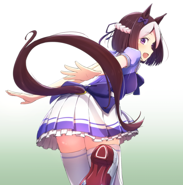 Anime picture 988x1000 with umamusume special week (umamusume) cuon (kuon) single tall image blush short hair open mouth simple background brown hair purple eyes animal ears tail animal tail looking back multicolored hair two-tone hair gradient background half updo horse ears
