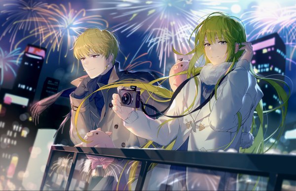 Anime picture 3000x1939 with fate (series) fate/grand order gilgamesh (fate) enkidu (fate) rrr (reason) highres short hair blonde hair smile red eyes looking away very long hair green hair multiple boys adjusting hair fireworks animal on shoulder chinese new year boy animal