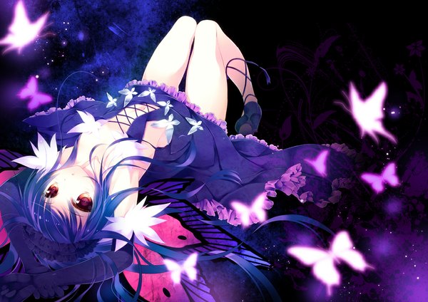 Anime picture 1054x746 with accel world sunrise (studio) kuroyukihime ariko youichi single long hair looking at viewer blush light erotic red eyes blue hair lying dark background girl dress gloves elbow gloves headdress insect butterfly