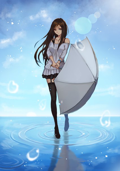 Anime-Bild 1000x1415 mit original shiraha (pixiv10239953) single long hair tall image looking at viewer breasts brown hair standing bare shoulders holding brown eyes sky cloud (clouds) outdoors pleated skirt zettai ryouiki lens flare reflection horizon