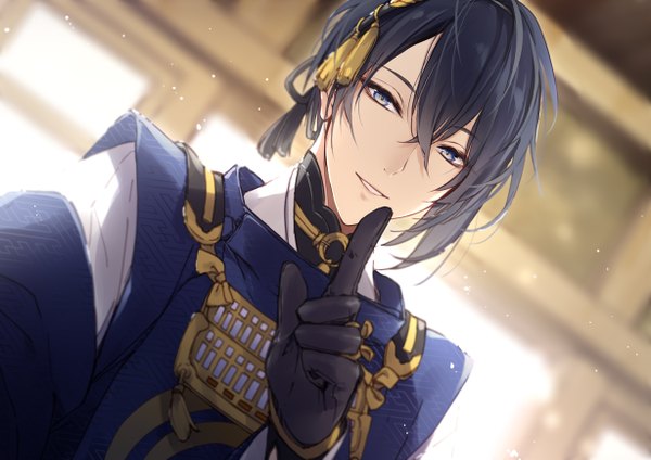 Anime picture 1228x868 with touken ranbu nitroplus mikazuki munechika mochizuki shiina single looking at viewer fringe short hair blue eyes black hair hair between eyes upper body traditional clothes parted lips japanese clothes dutch angle finger to mouth sayagata boy gloves