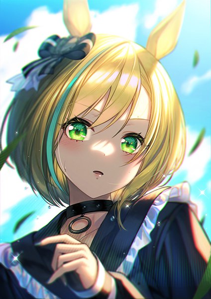 Anime picture 636x900 with umamusume little cocon (umamusume) unowen single tall image looking at viewer blush short hair blonde hair green eyes animal ears sky cloud (clouds) upper body multicolored hair sparkle sweat streaked hair portrait horse ears