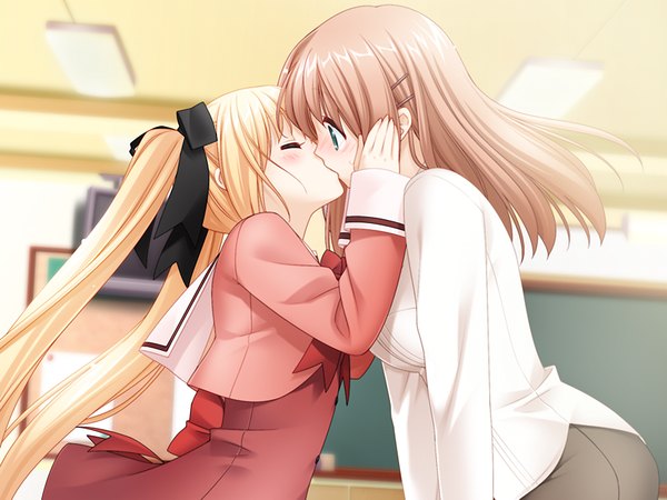 Anime picture 1024x768 with sono hanabira ni kuchizuke wo houraisen runa suminoe takako peko long hair blush blonde hair brown hair twintails multiple girls green eyes game cg shoujo ai kiss girl 2 girls serafuku