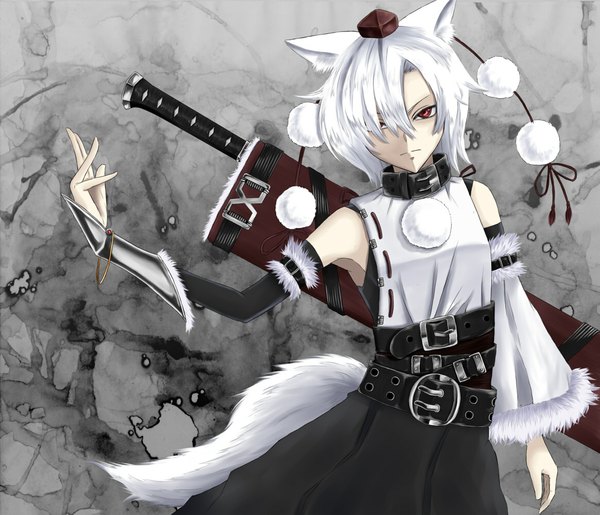 Anime picture 1164x1000 with touhou inubashiri momiji hiba (p-p-purin) single fringe short hair red eyes bare shoulders animal ears white hair tail hair over one eye dog ears dog tail girl weapon detached sleeves sword bracelet belt