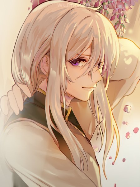Anime-Bild 2000x2666 mit fate (series) fate/grand order prince of lan ling (fate) xiamu weiba single long hair tall image looking at viewer fringe highres hair between eyes purple eyes signed payot silver hair upper body traditional clothes profile portrait chinese clothes