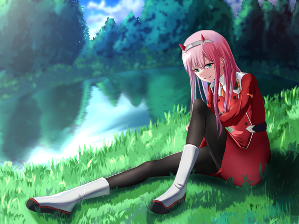 Anime picture 1600x1200 with darling in the franxx studio trigger zero two (darling in the franxx) noazu single long hair looking at viewer fringe smile hair between eyes sitting green eyes payot pink hair sky cloud (clouds) full body bent knee (knees) outdoors horn (horns)