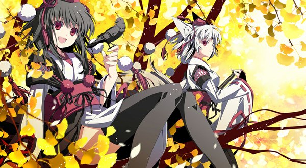 Anime picture 1000x553 with touhou shameimaru aya inubashiri momiji aya003030 short hair open mouth black hair red eyes wide image multiple girls animal ears white hair traditional clothes japanese clothes kourindou tengu costume girl thighhighs weapon black thighhighs 2 girls