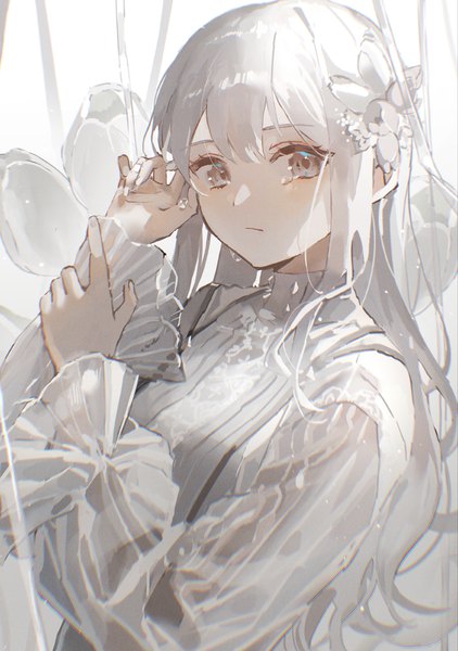 Anime-Bild 2881x4096 mit original oyuyu single long hair tall image looking at viewer fringe highres brown eyes silver hair upper body long sleeves hair flower anaglyph floral background girl flower (flowers) ribbon (ribbons)