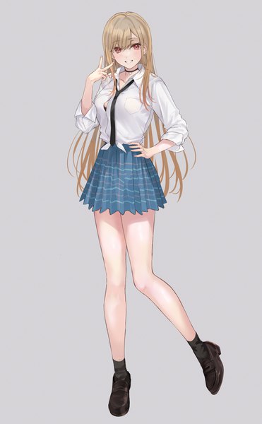 Anime picture 1266x2048 with sono bisque doll wa koi wo suru cloverworks kitagawa marin mexif single long hair tall image looking at viewer fringe simple background blonde hair smile hair between eyes red eyes full body pleated skirt grey background hand on hip grin piercing