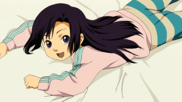 Anime picture 1440x810 with kure-nai kuhouin murasaki long hair open mouth wide image purple eyes purple hair lying girl uniform gym uniform cap futon