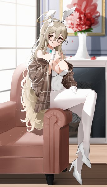 Anime-Bild 3437x6000 mit blue archive akane (blue archive) akane (bunny girl) (blue archive) qing wu single long hair tall image looking at viewer fringe highres breasts light erotic blonde hair hair between eyes large breasts sitting animal ears yellow eyes absurdres cleavage